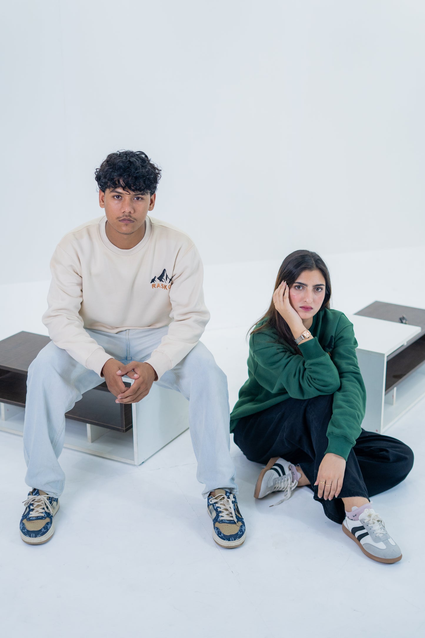 Sweatshirt