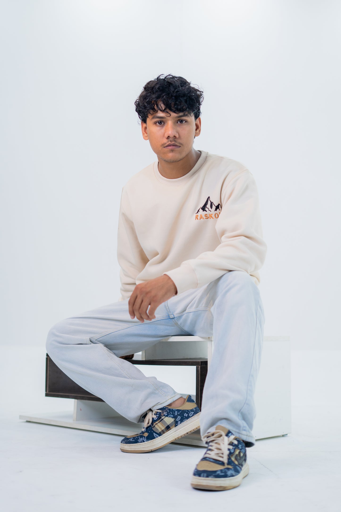 sweatshirt