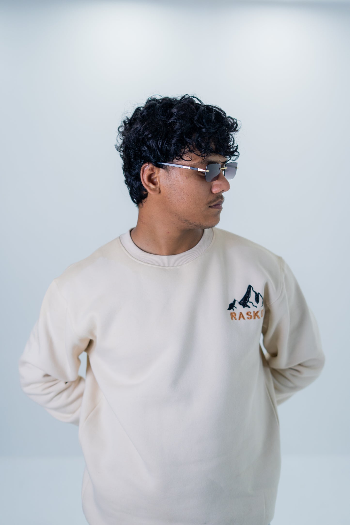 sweatshirt